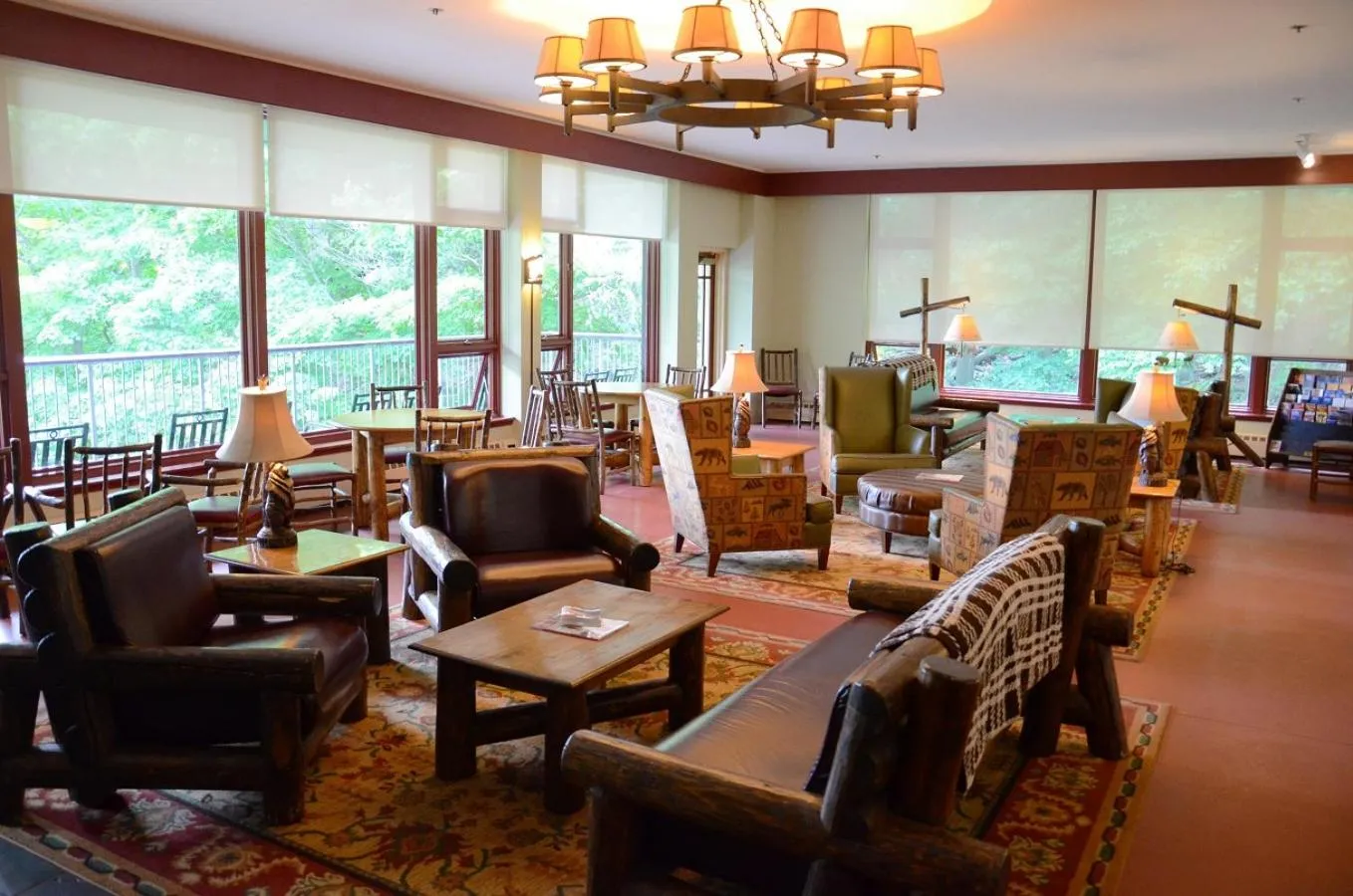 Dog Friendly Hotel $Highland Falls - $Overlook Lodge and Stone Cottages at Bear Mountain
