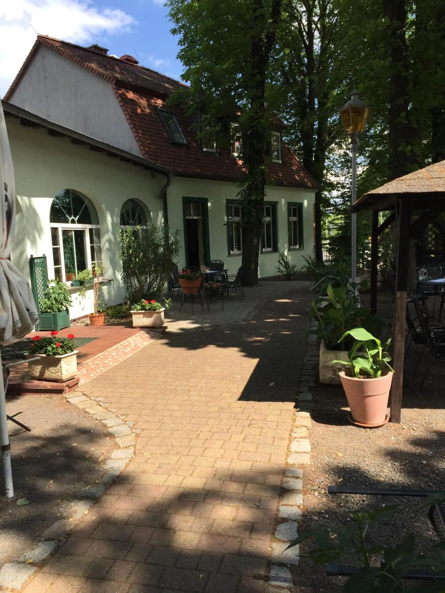 Dog Friendly Hotel $Jüterbog - $Bergschlößchen