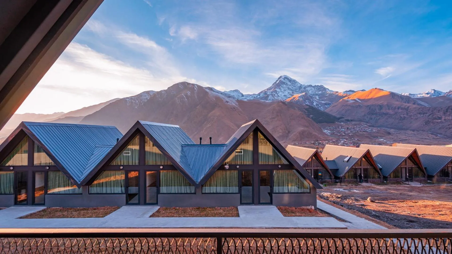 Dog Friendly Hotel $Stepantsminda - $Kazbegi View Cottages