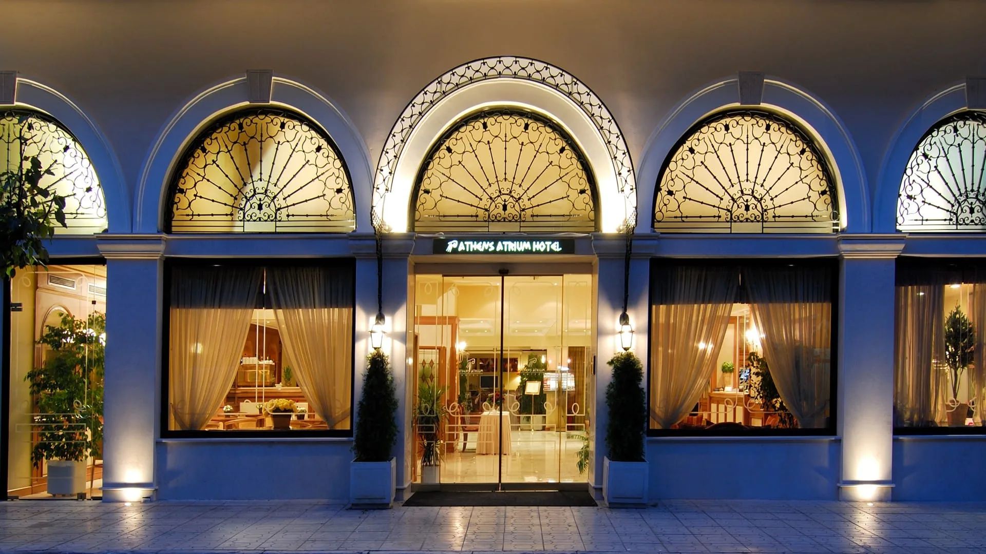 Athens Atrium Hotel & Jacuzzi Suites interior