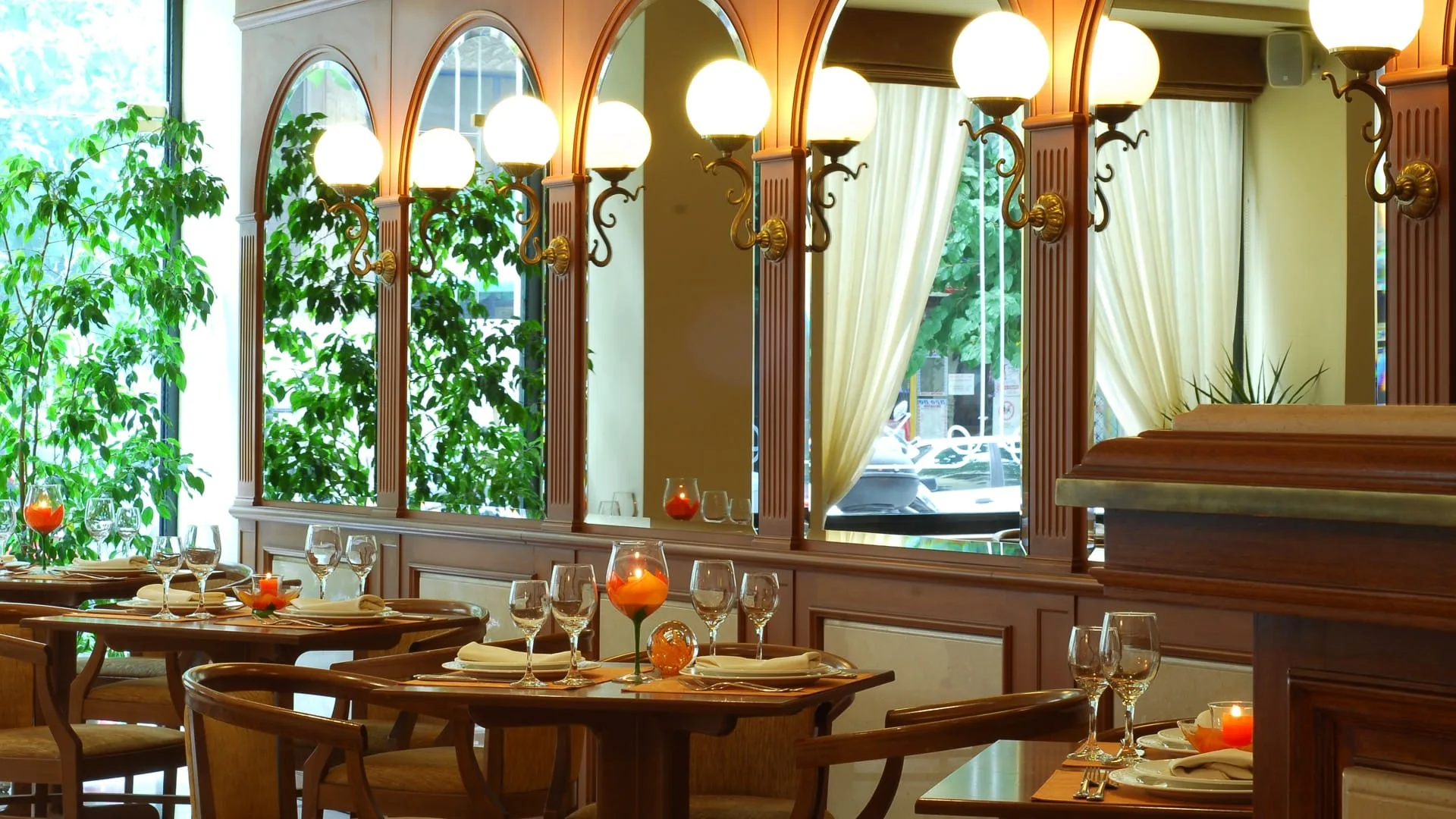 Athens Atrium Hotel & Jacuzzi Suites interior