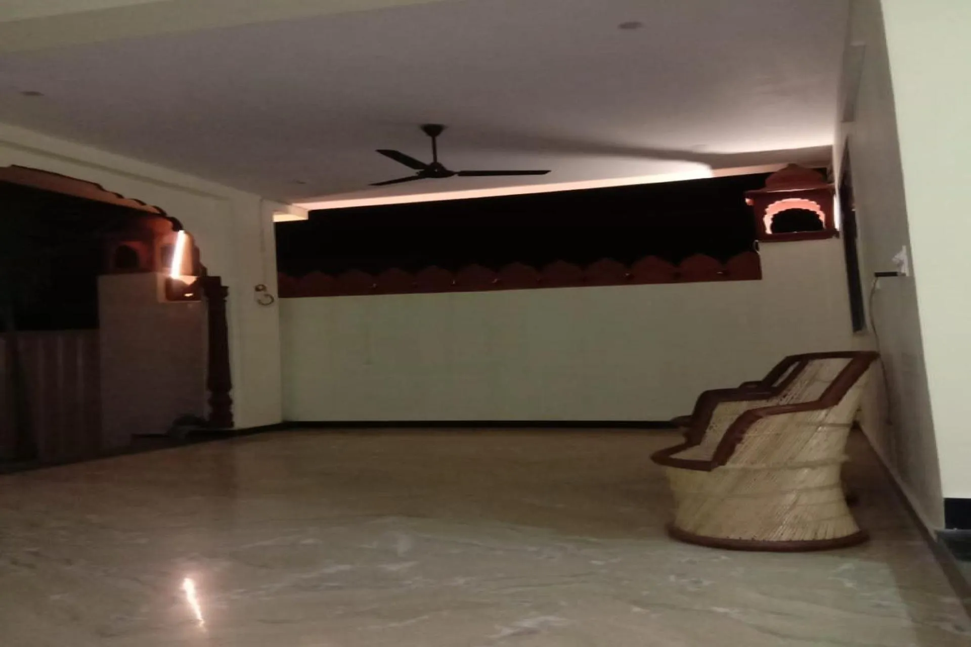 OYO Hotel Bramha Flower