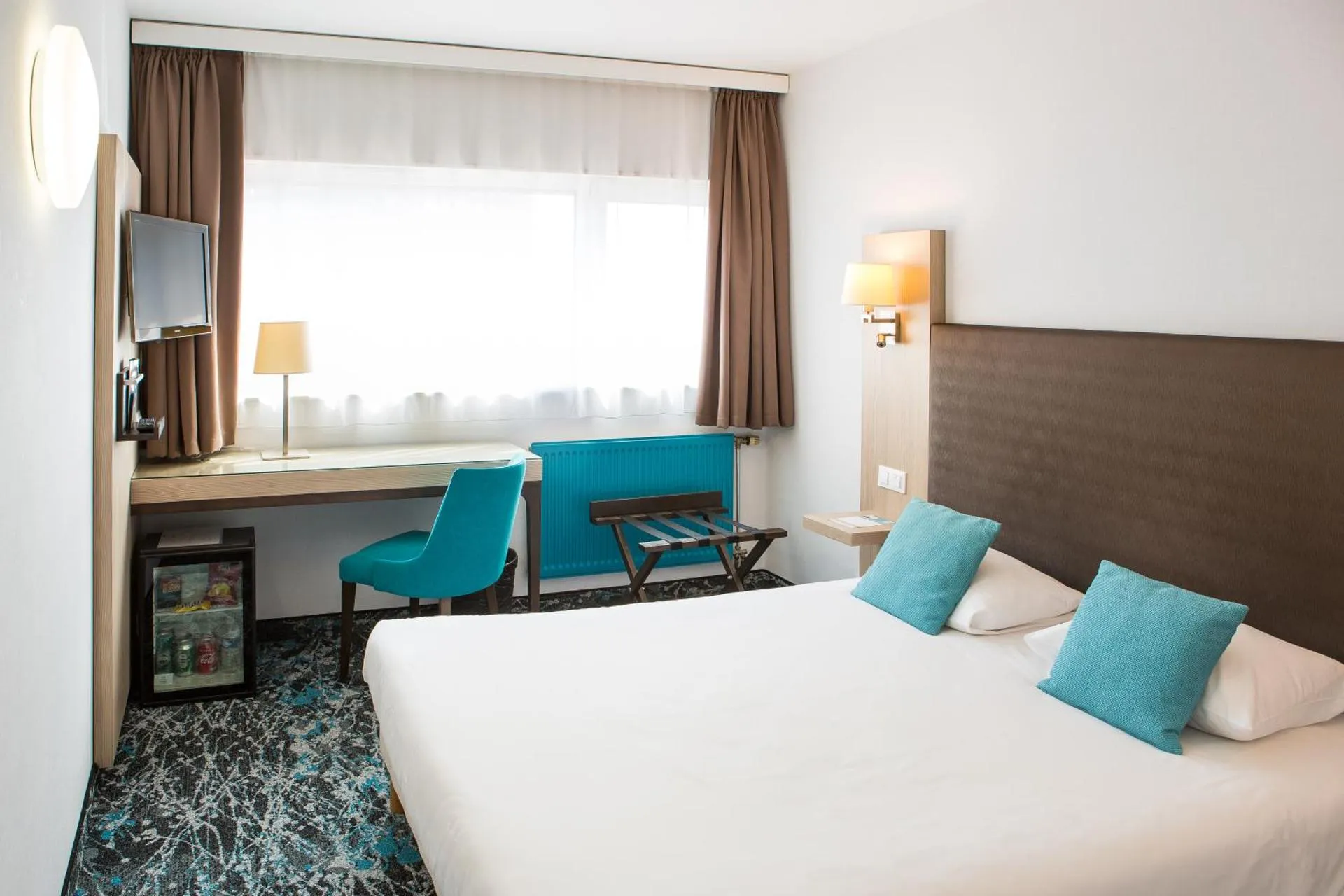 Dog Friendly Hotel $Lille - $Hotel Lille Europe