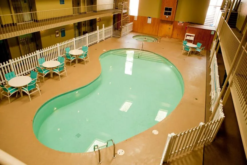 Dog Friendly Hotel $Marquette - $Ramada by Wyndham Marquette