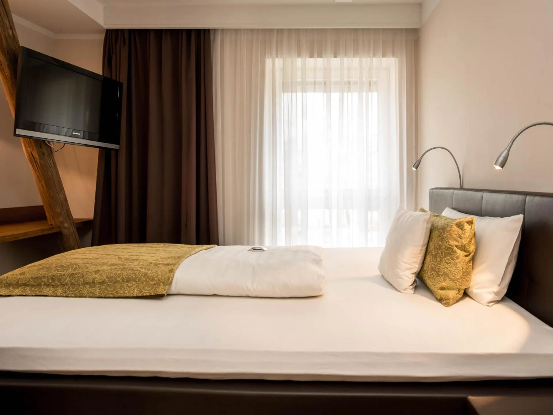 Dog Friendly Hotel $Voitze - $Die Edelkastanie