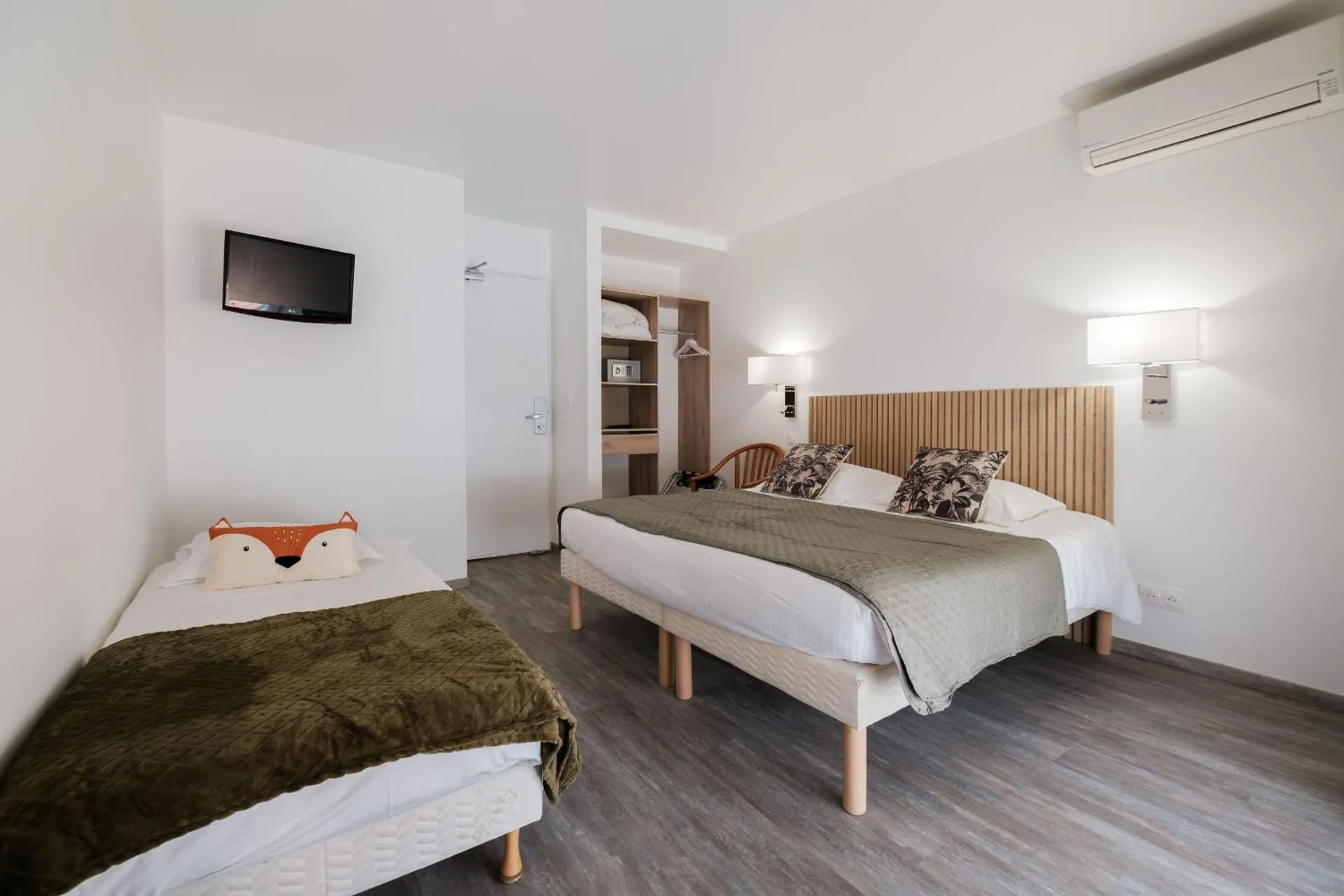 Anglade Hotel