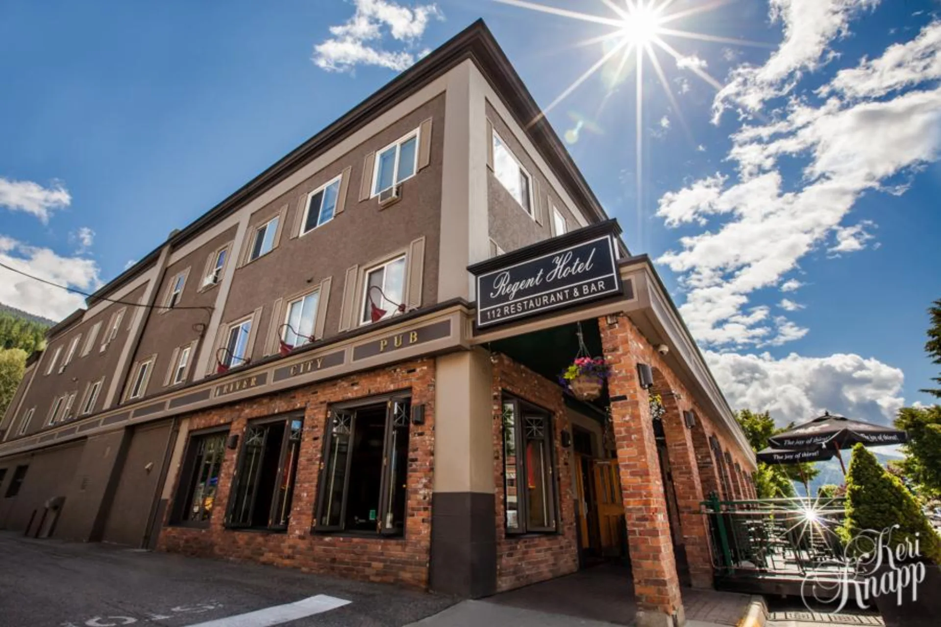 Regent Hotel Revelstoke interior