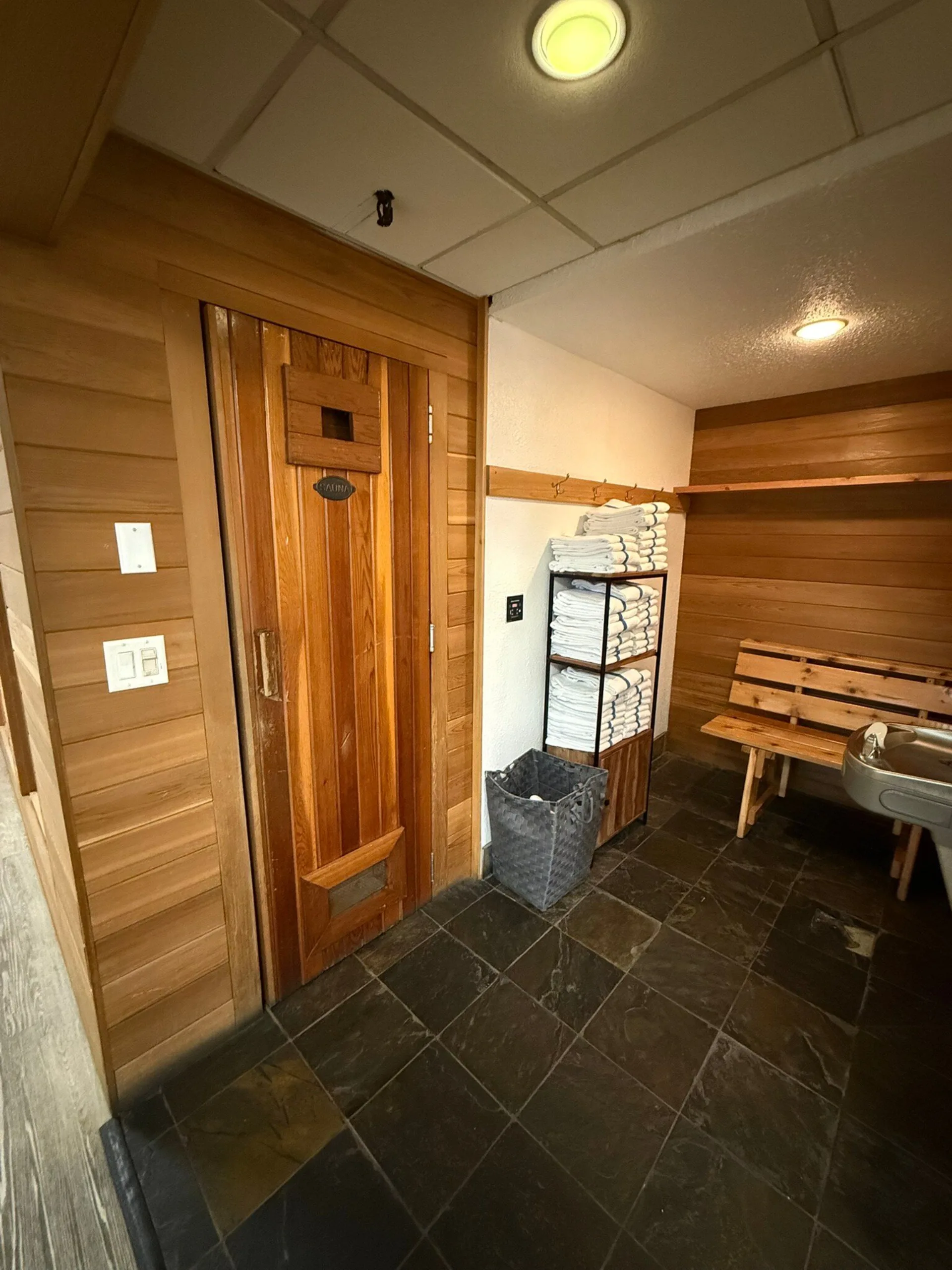 Regent Hotel Revelstoke interior