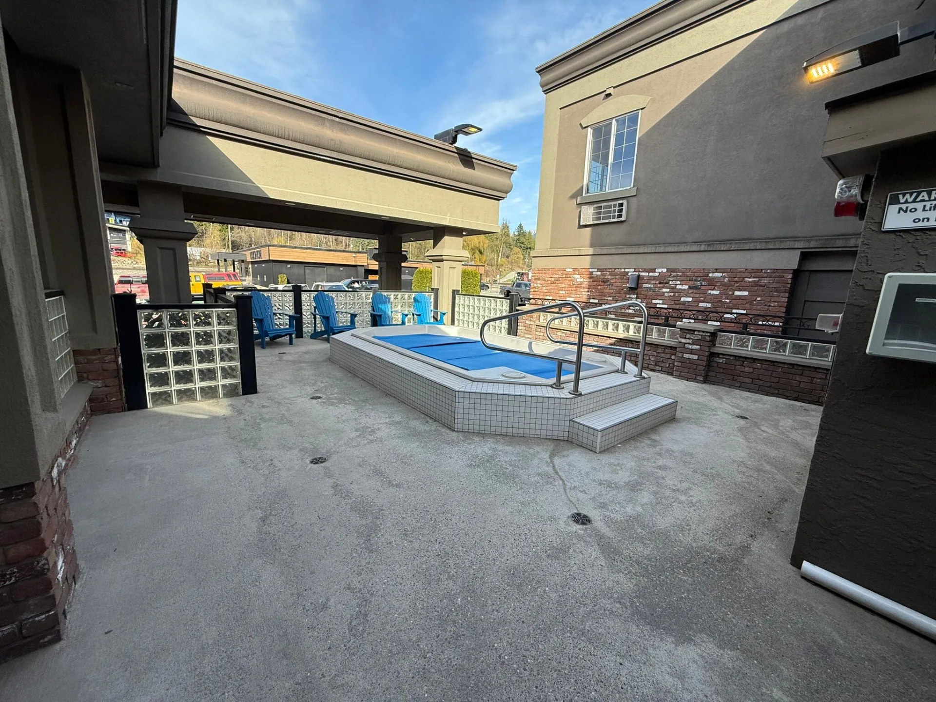 Regent Hotel Revelstoke interior
