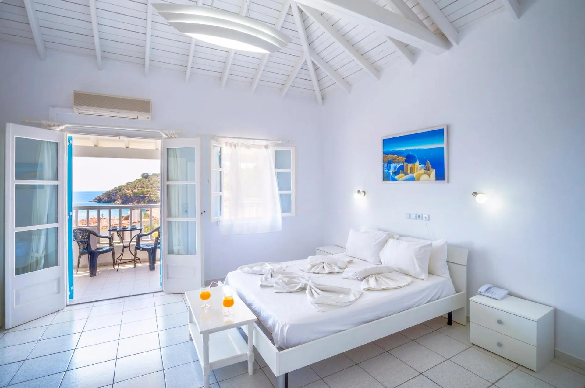 Dog Friendly Aparthotel $Marathokampos - $Limnionas Bay Village Hotel