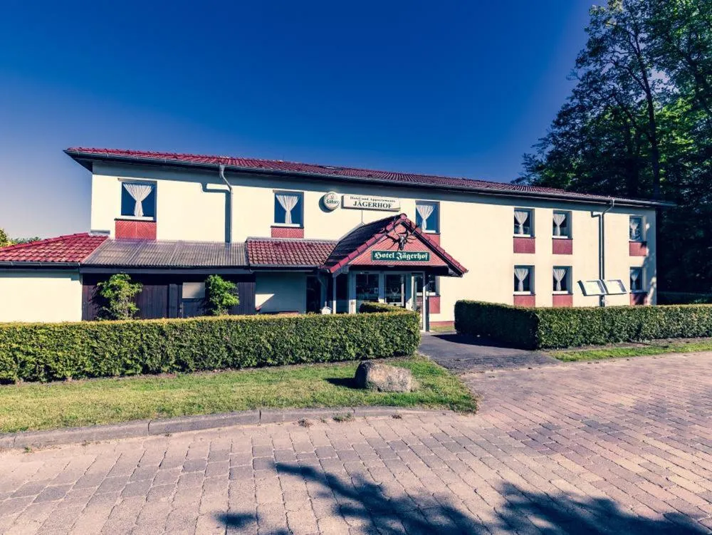 Dog Friendly Hotel $Lancken-Granitz - $Hotel und Appartements Jägerhof Rügen