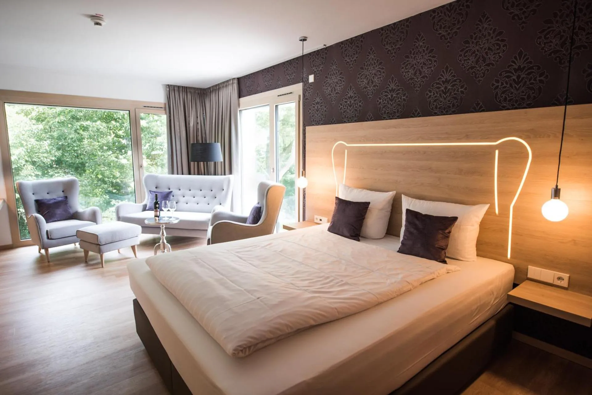 Dog Friendly Hotel $Kirchheimbolanden - $Parkhotel Schillerhain