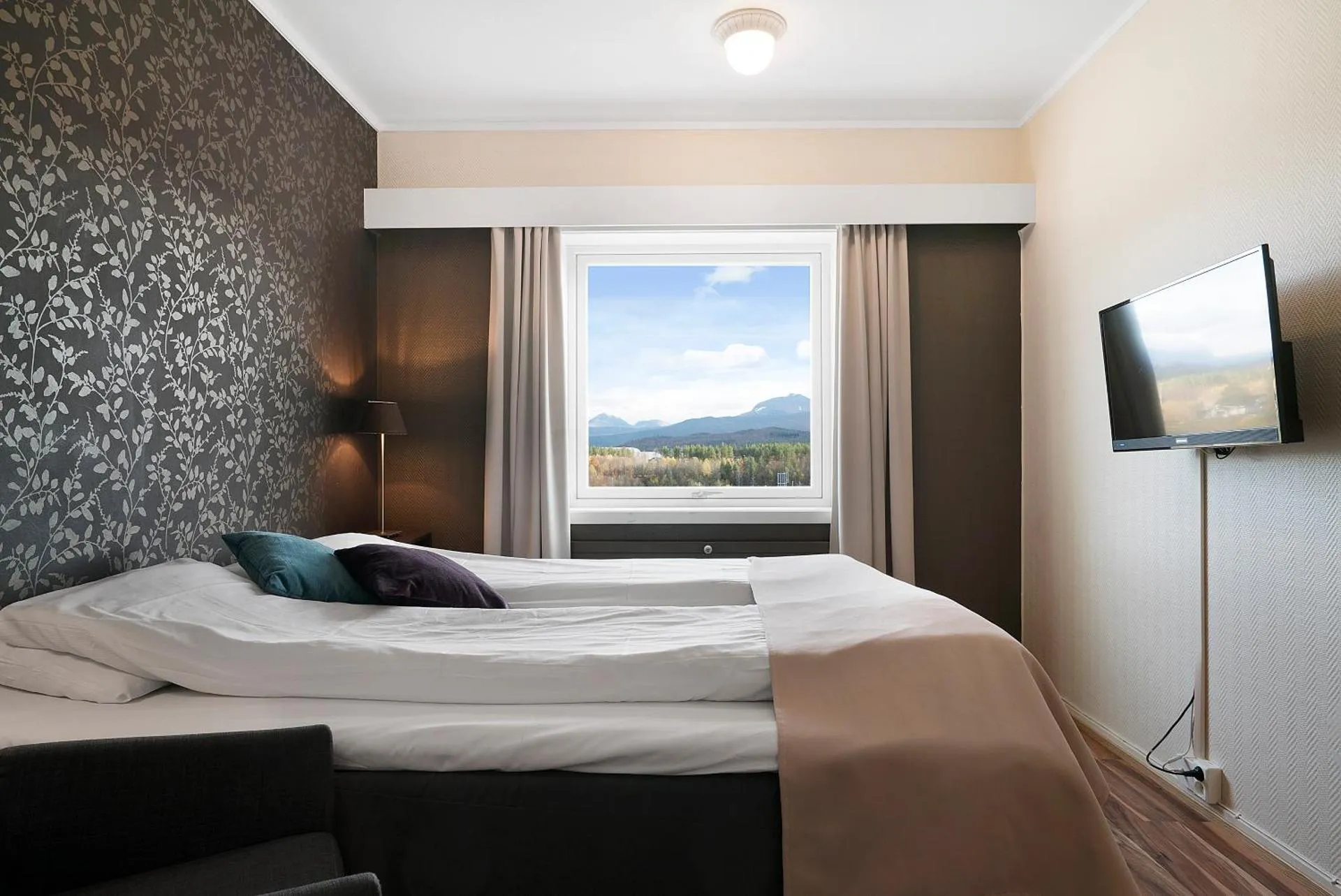 Dog Friendly Hotel $Bardufoss - $Bardufoss Hotell