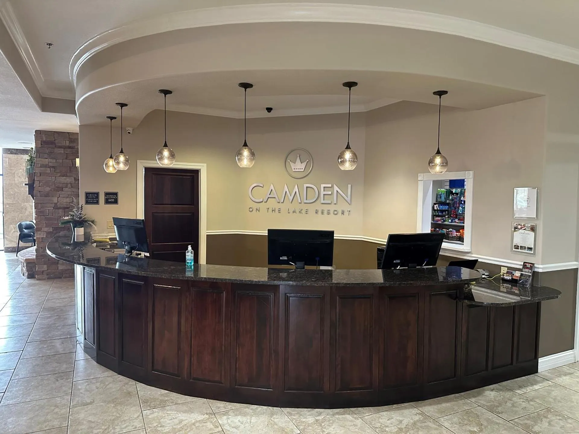 Dog Friendly Resort $Lake Ozark - $Camden on the Lake Resort