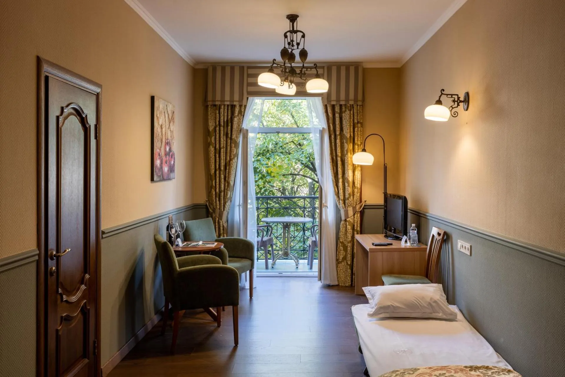 Frapolli Hotel
