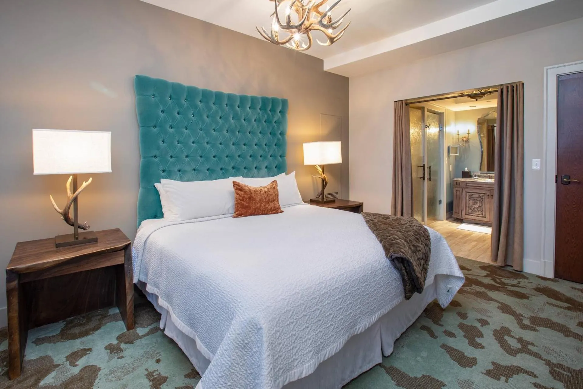 Grand Bohemian Hotel Asheville, Autograph Collection