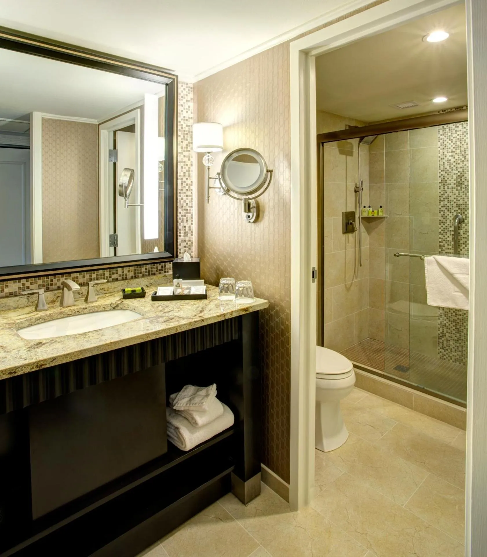 InterContinental New Orleans interior