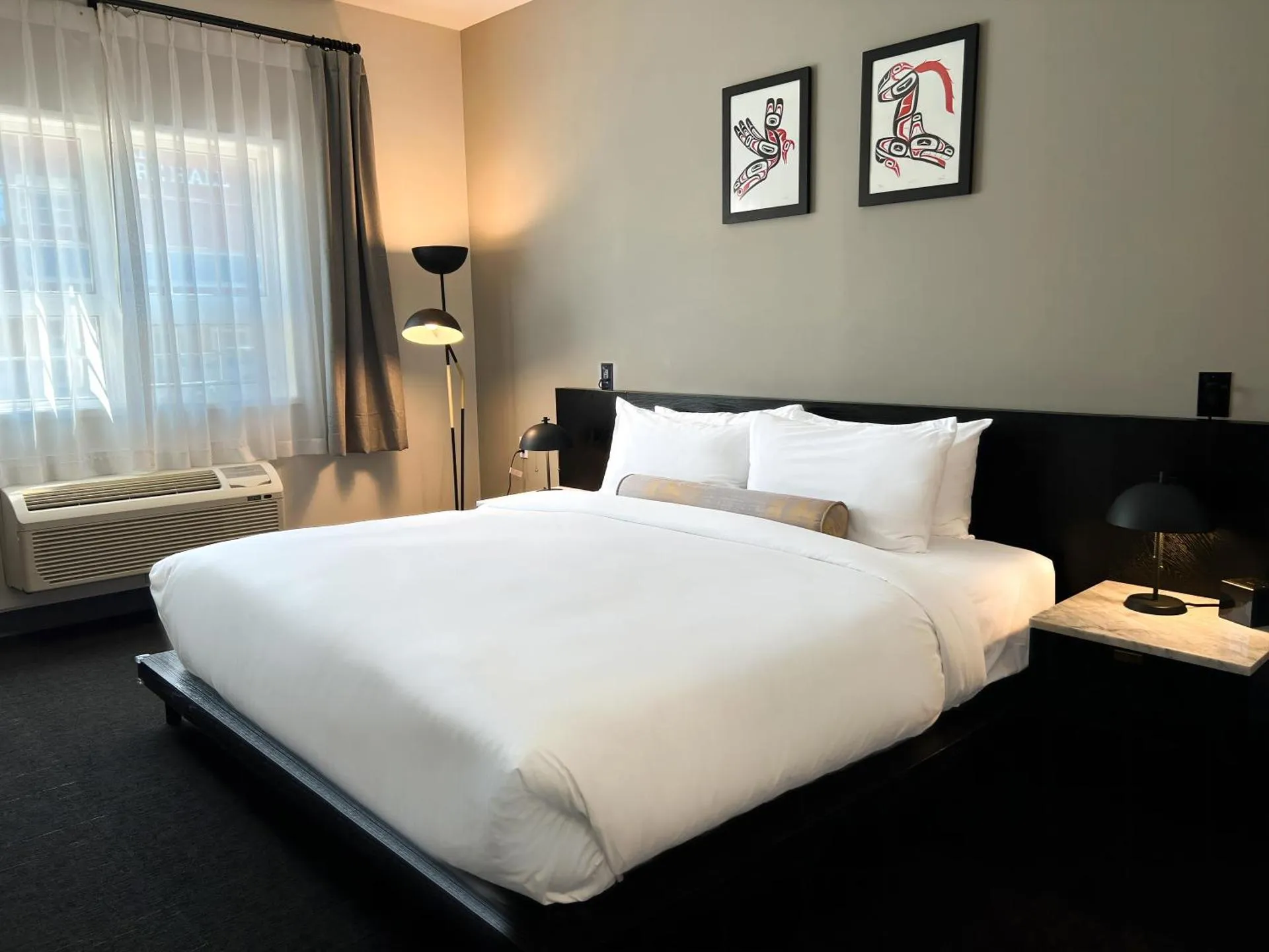 Dog Friendly Hotel $Whitehorse - $Edgewater Hotel