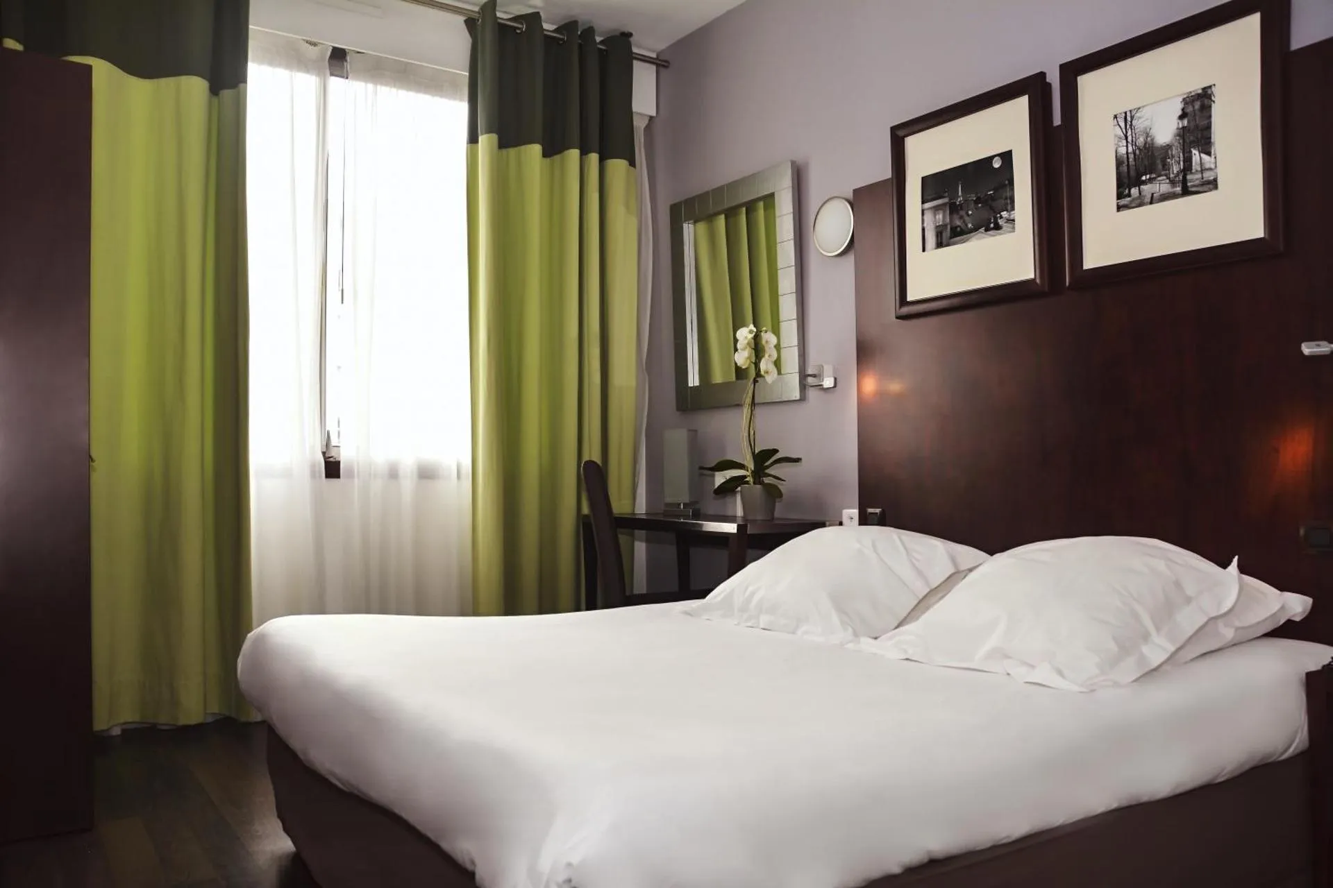 Dog Friendly Hotel $Annemasse - $Hôtel Du Centre Annemasse