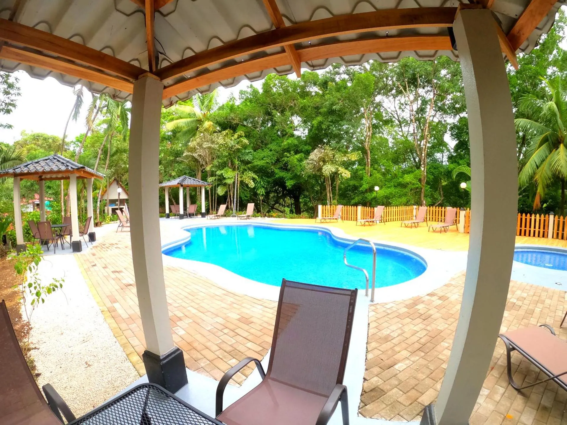 El Sueno Tropical Hotel