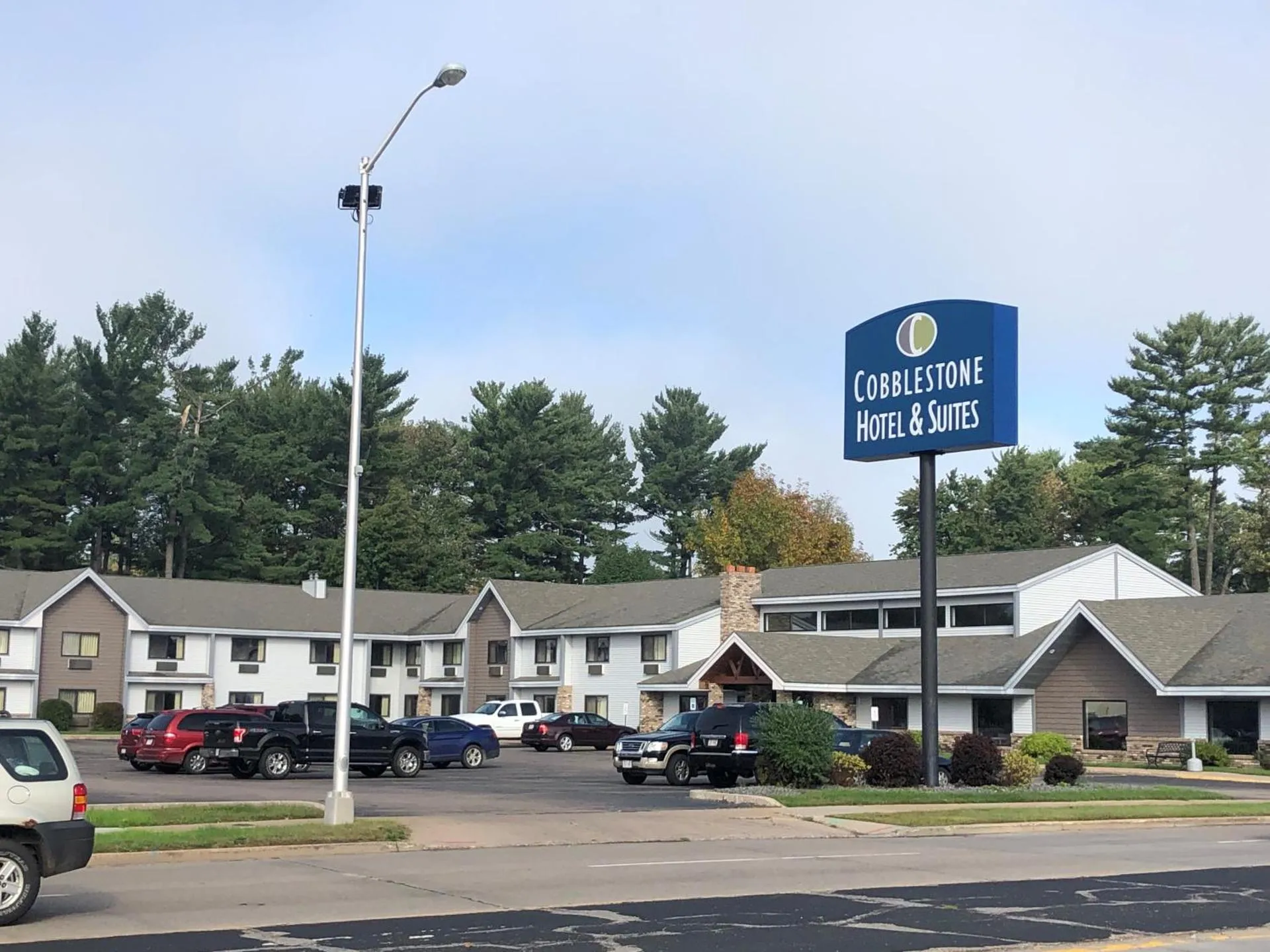 Dog Friendly Hotel $Wisconsin Rapids - $Cobblestone Hotel & Suites - Wisconsin Rapids