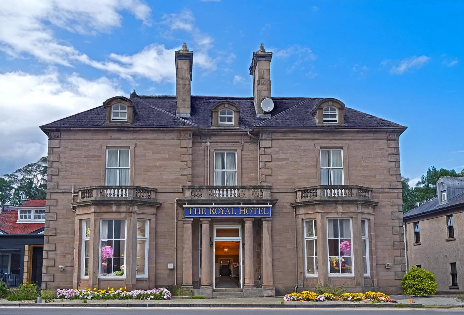 Dog Friendly Bed and breakfast $Elgin - $The Royal Hotel Elgin