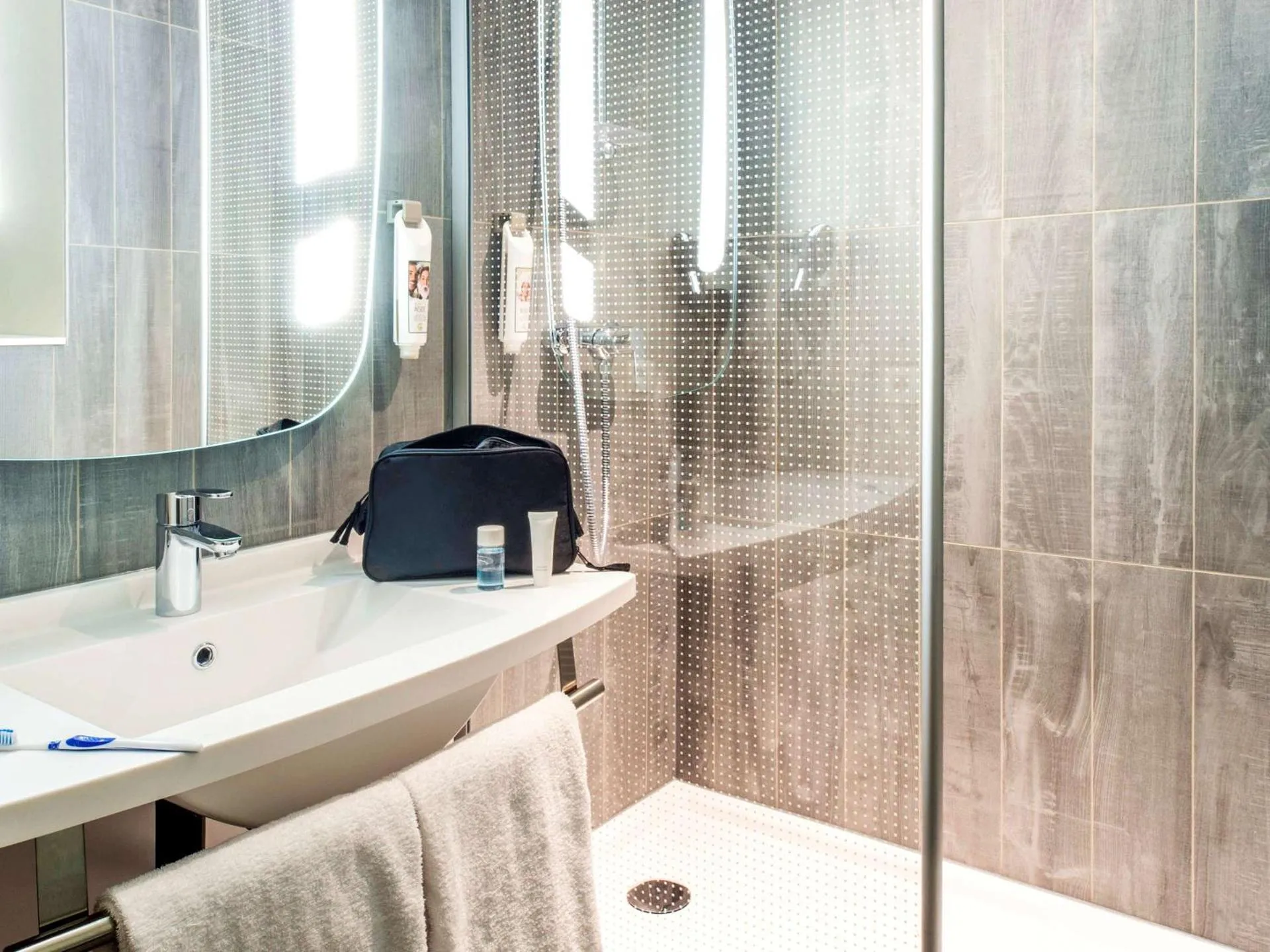 Ibis Poznan Polnoc