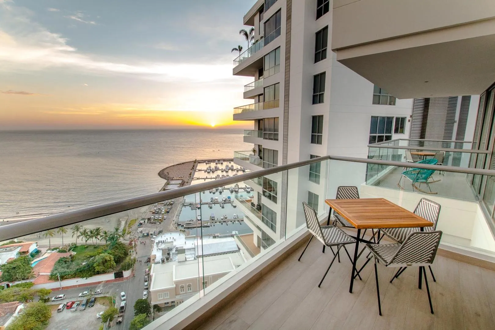 Grand Marina Suites Santa Marta