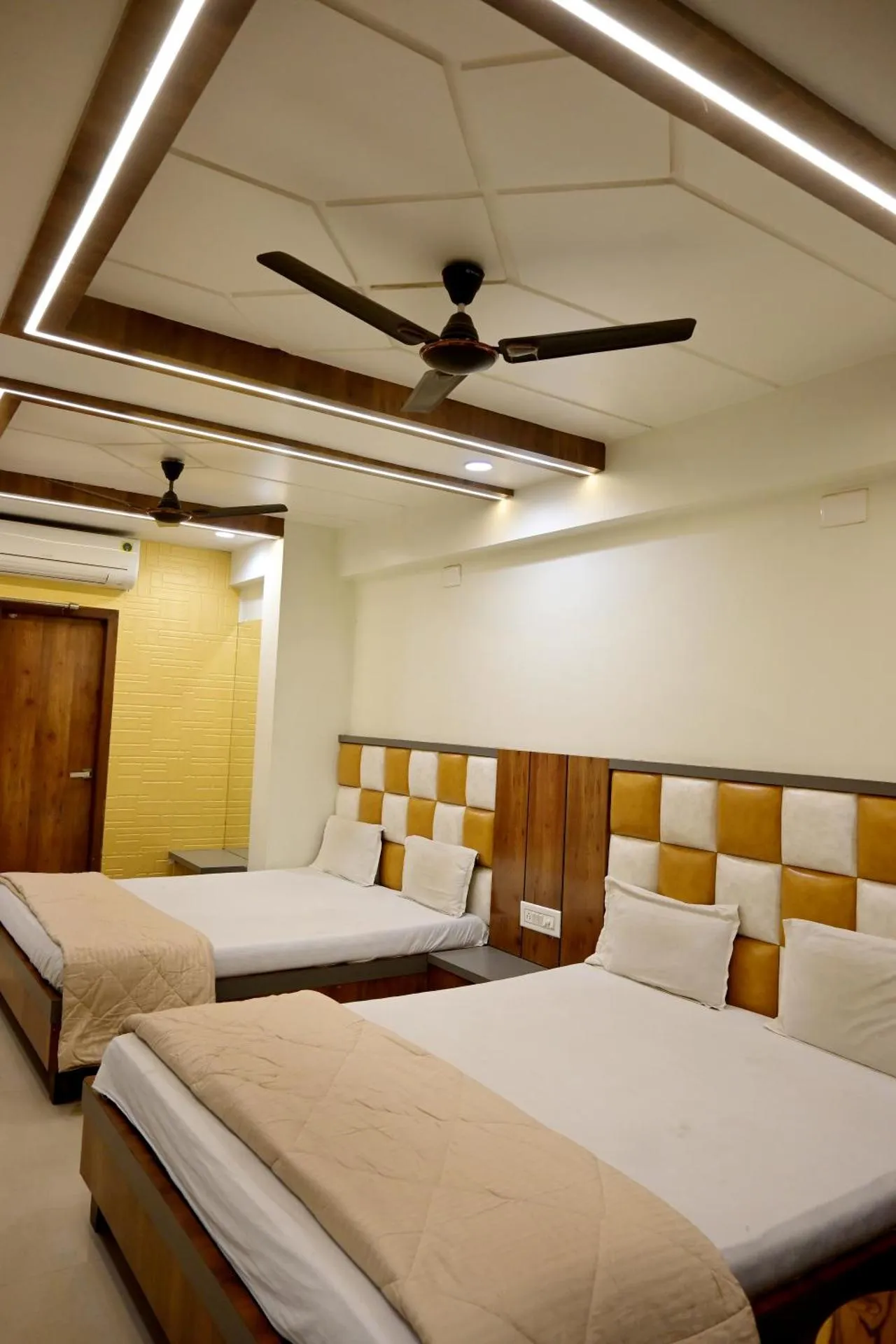 Dog Friendly Hotel $Ambaji - $Hotel Ambey Valley