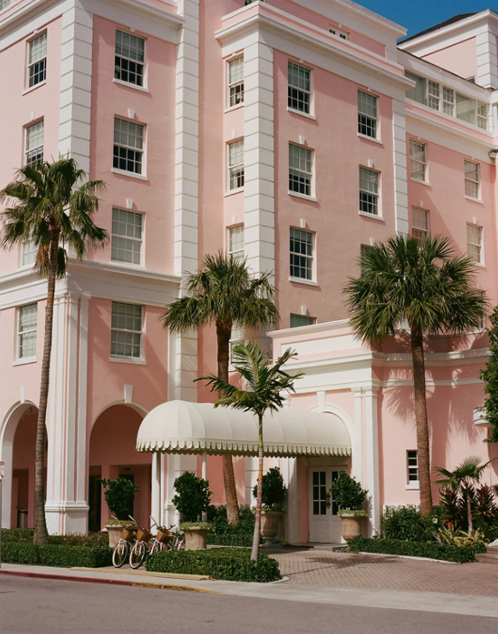 The Colony Hotel interior