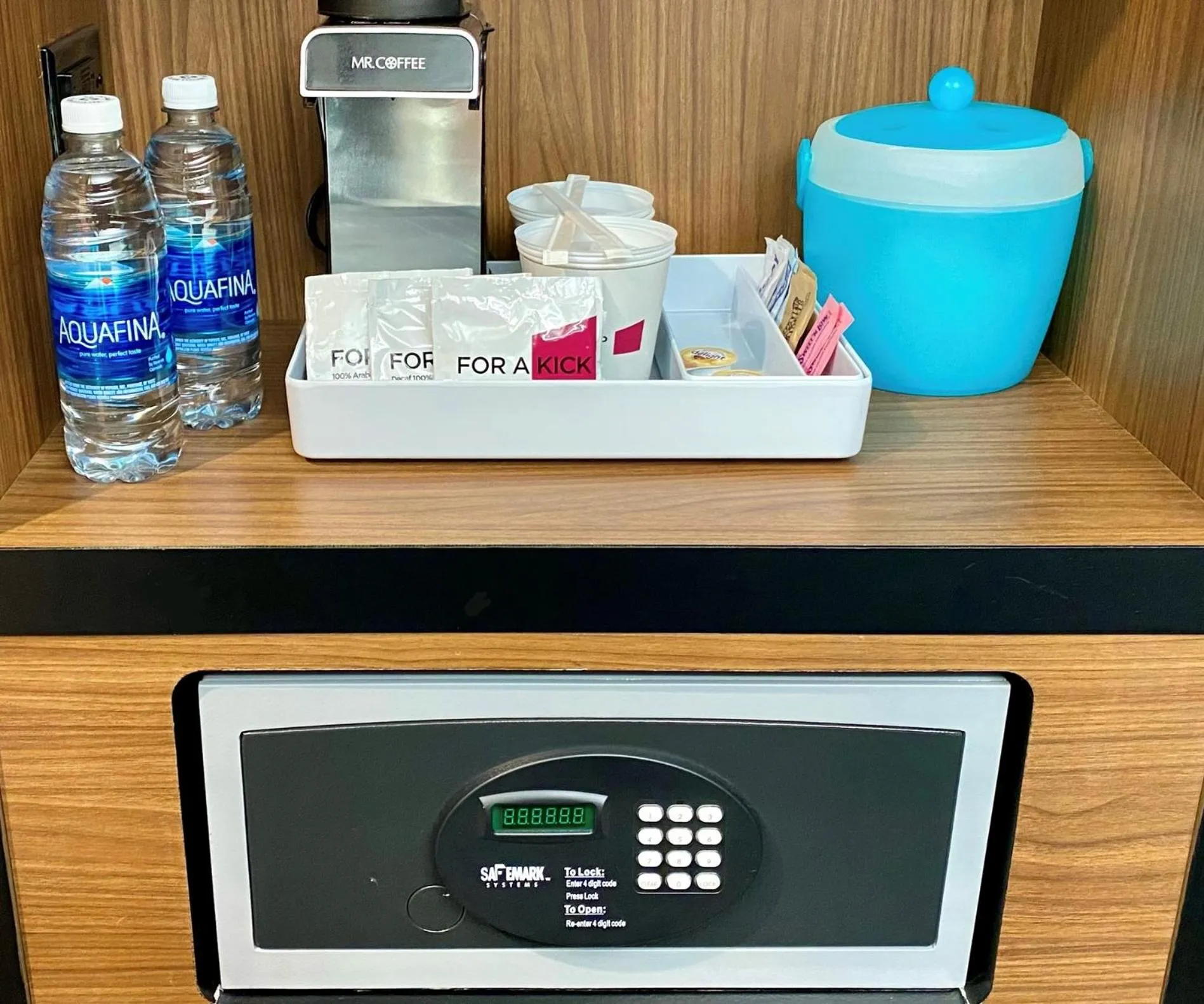 Dog Friendly Hotel $Raleigh - $Aloft Raleigh Durham Airport Brier Creek