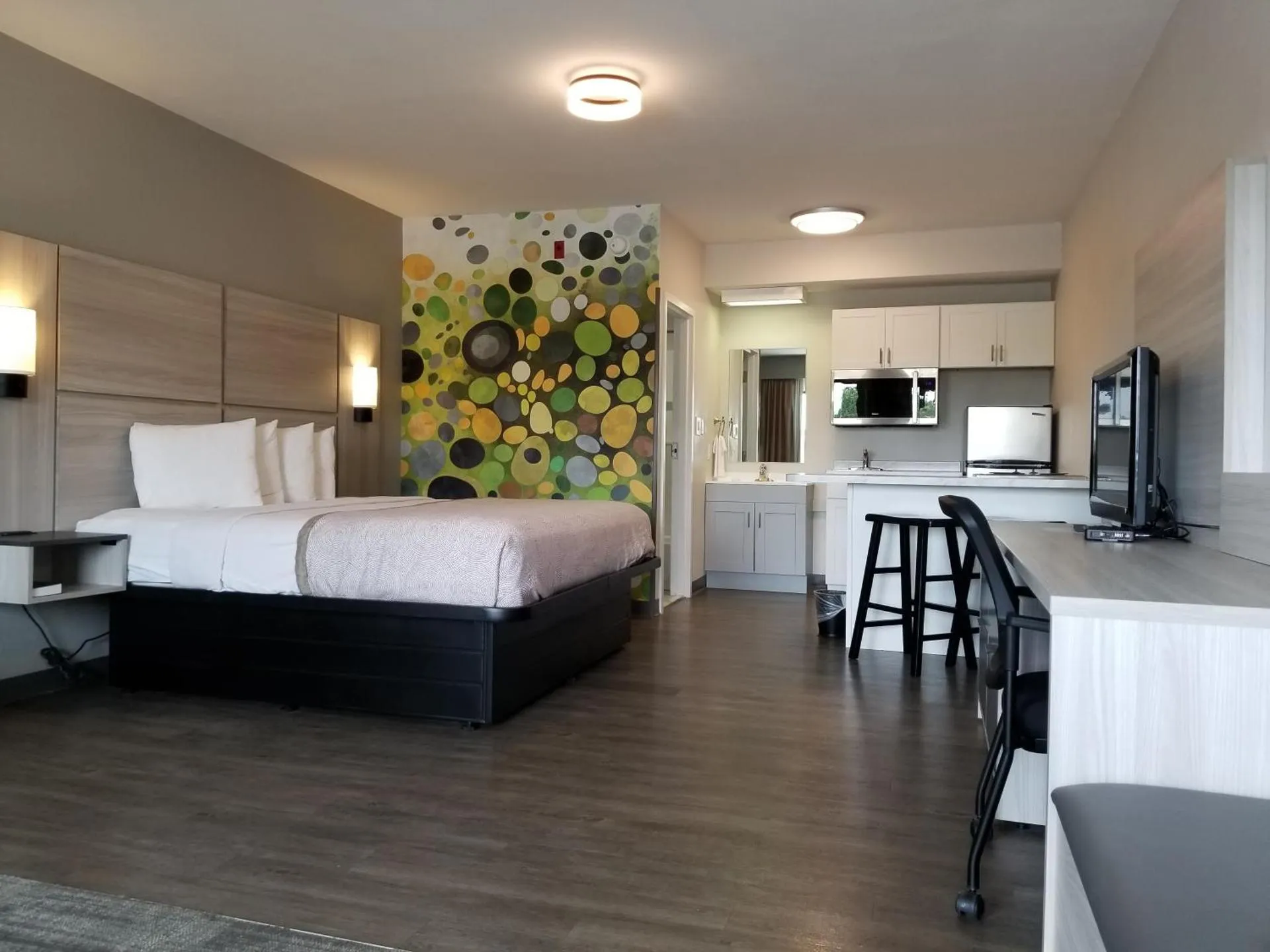 Arbor Suites Medical Mile