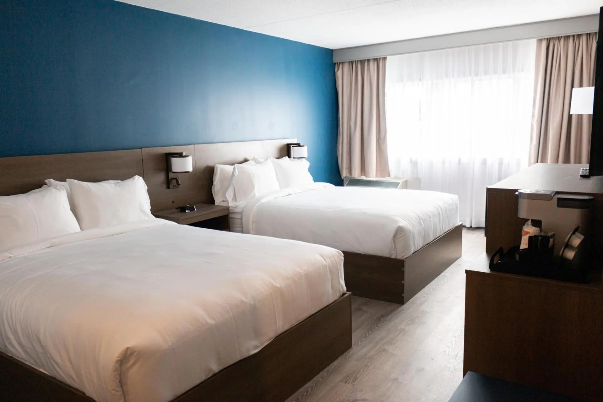 Comfort Suites Kingston Central