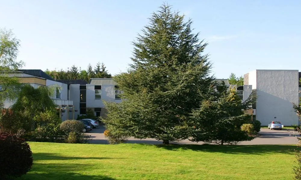 Eight Acres Hotel