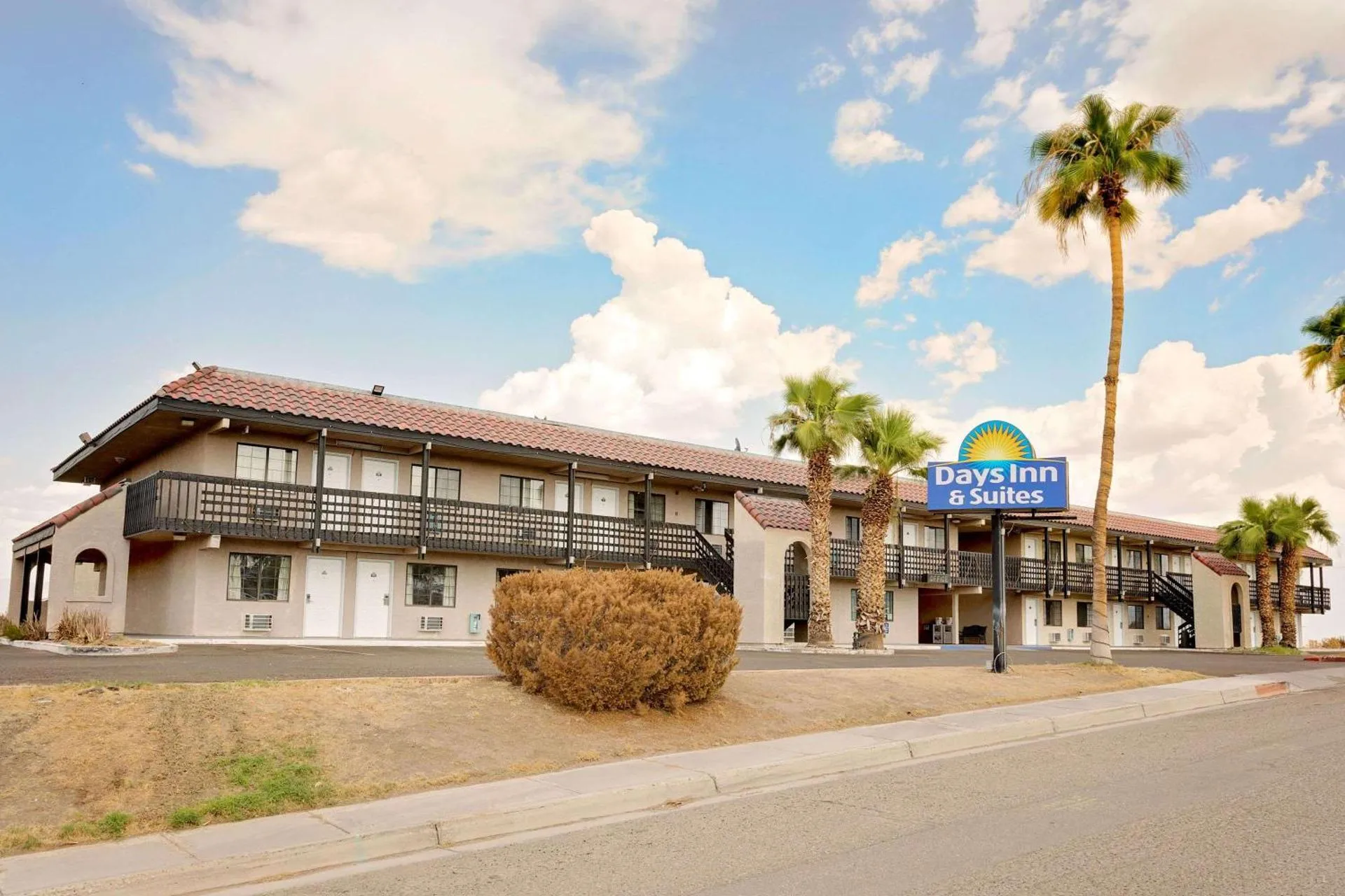 Dog Friendly Hotel $Needles - $Days Inn & Suites by Wyndham Needles
