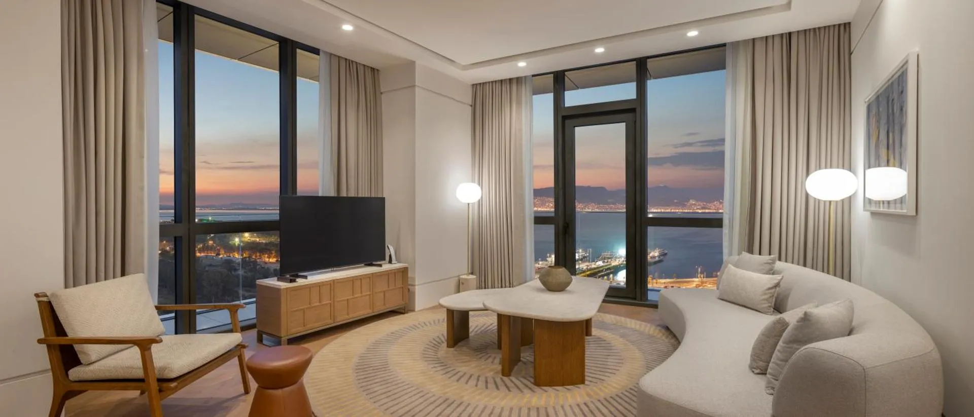 Hyatt Regency Izmir IstinyePark