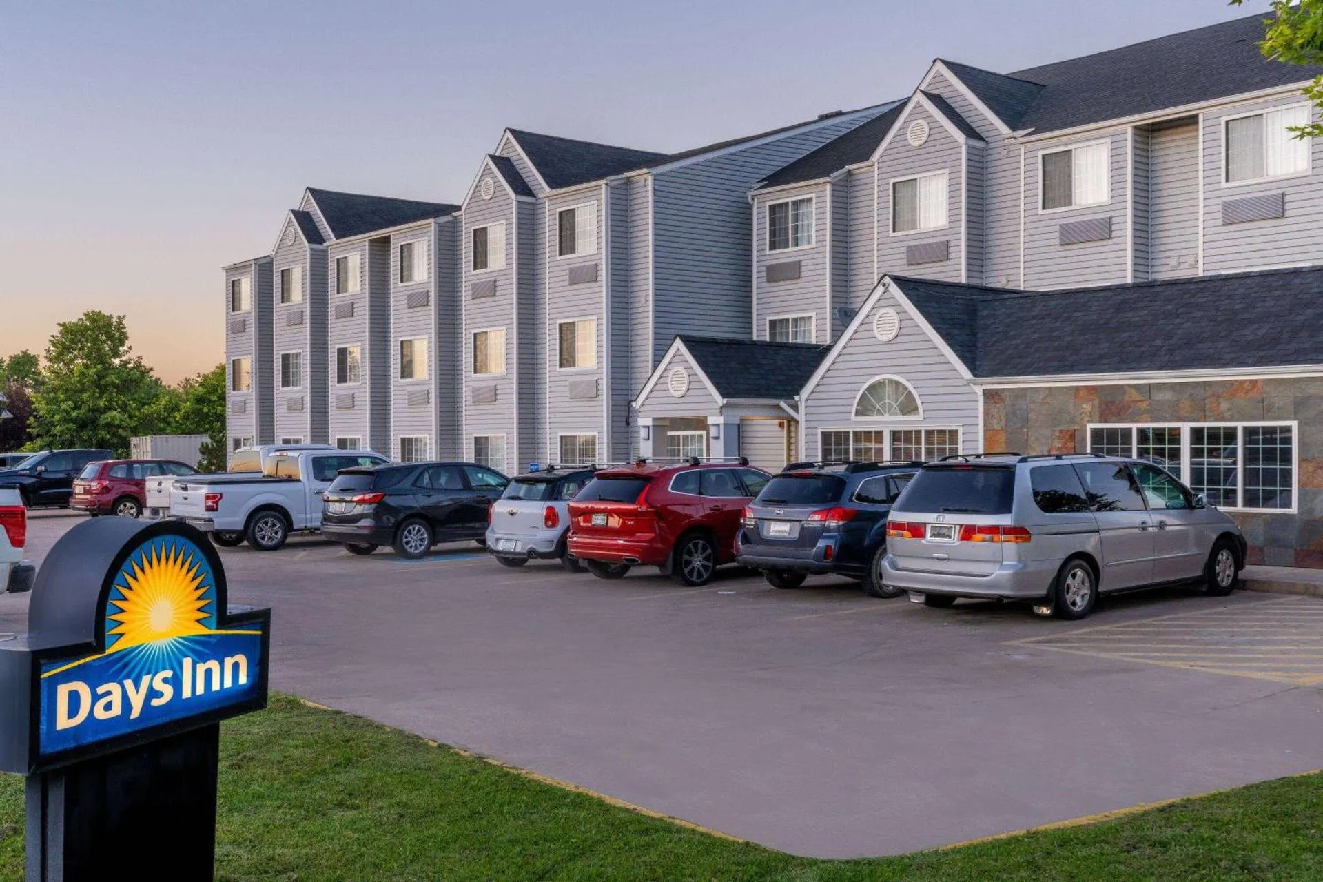 Days Inn by Wyndham Greeley
