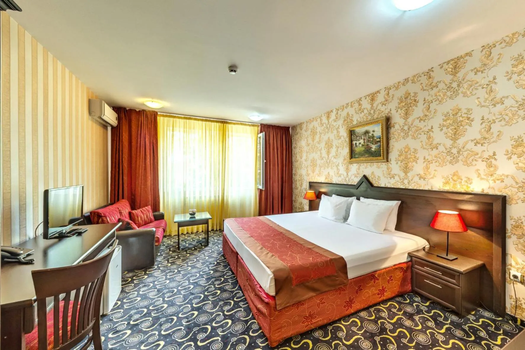 Dog Friendly Hotel $Sofia - $Hotel Montecito
