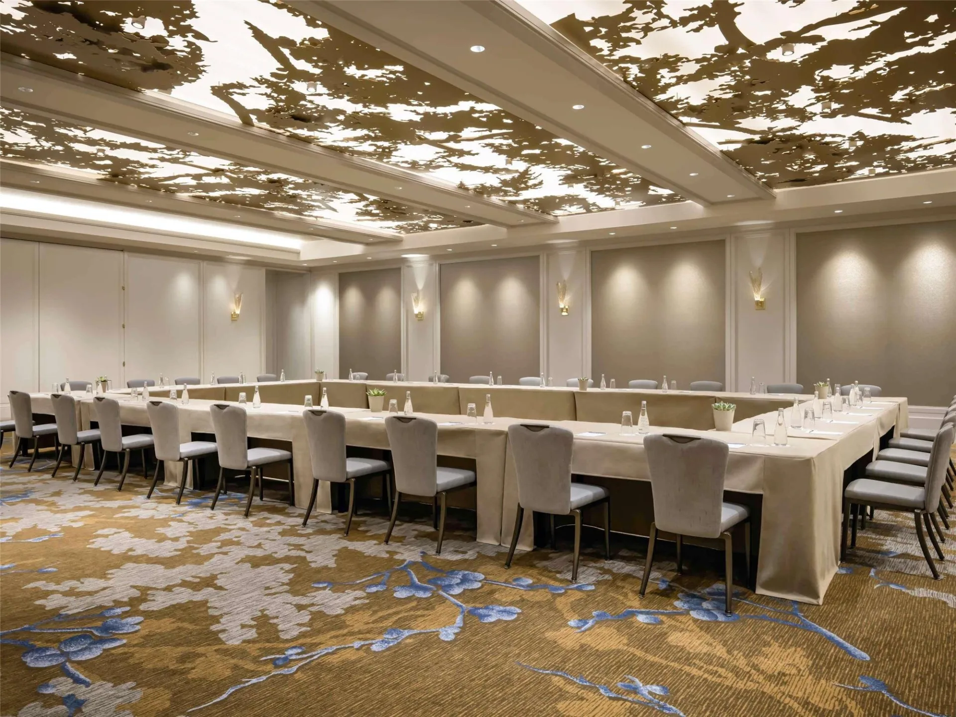 Fairmont Washington interior