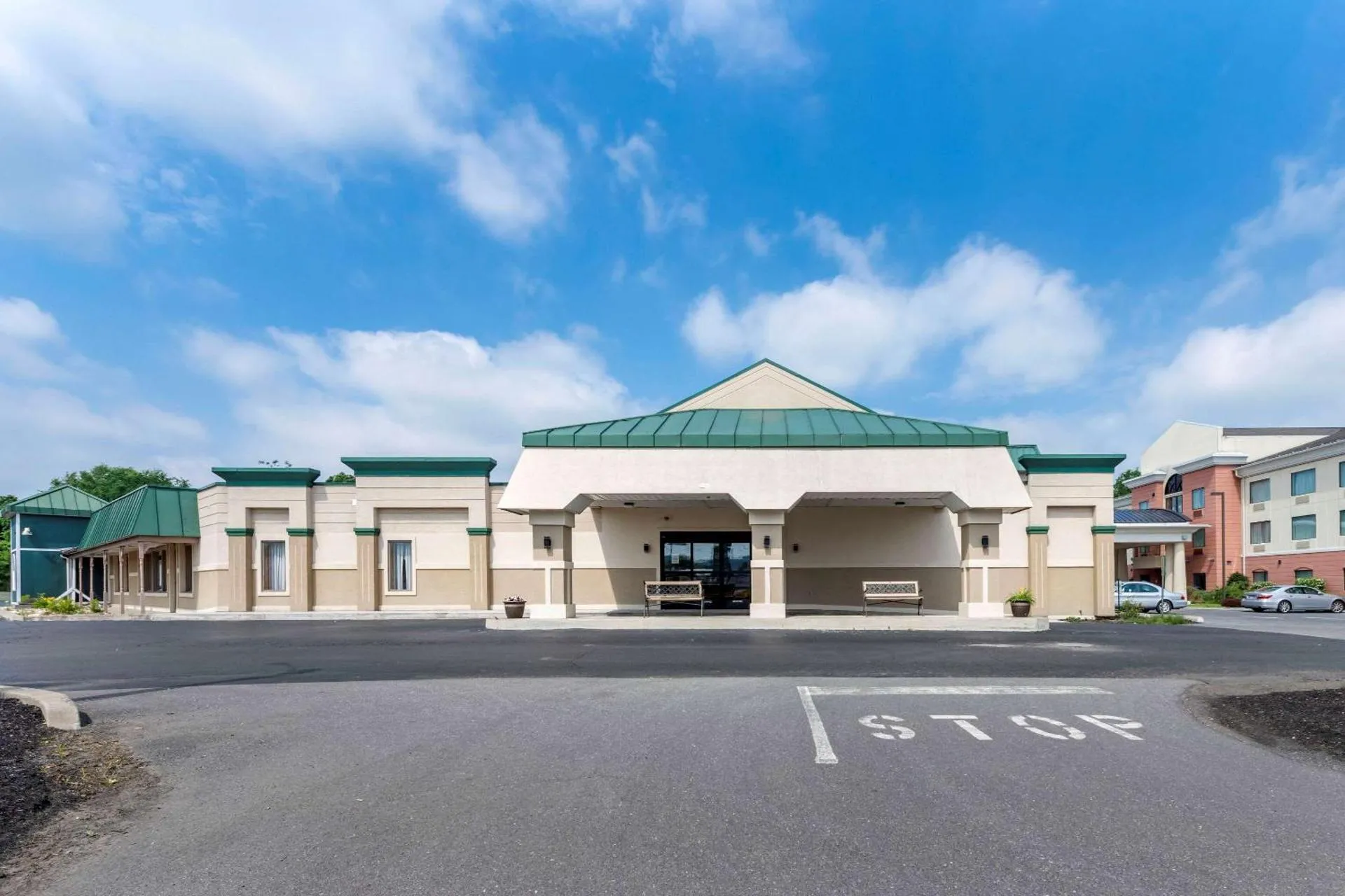 Dog Friendly Hotel $Selinsgrove - $Quality Inn Selinsgrove