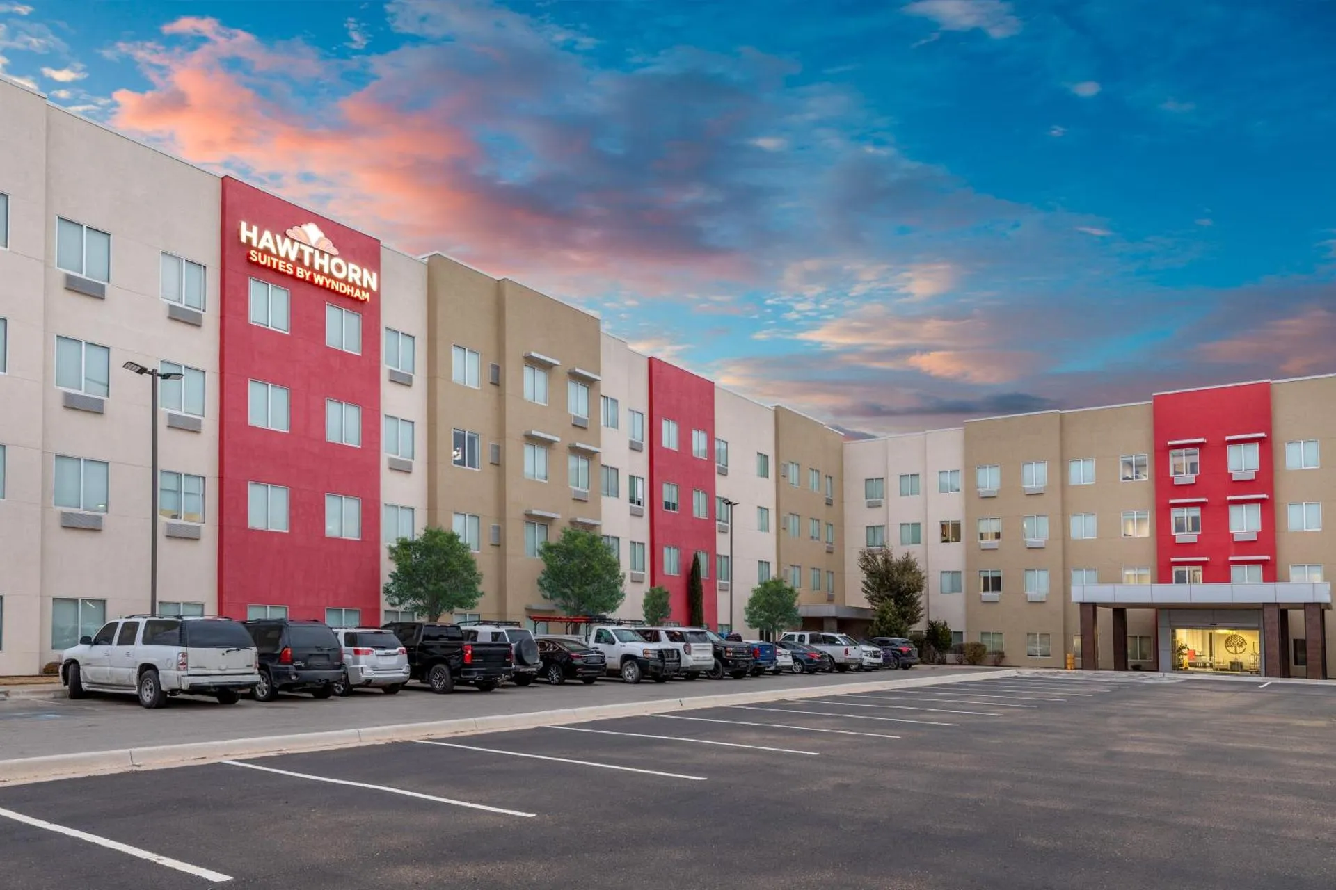 Dog Friendly Hotel $Lubbock - $Hawthorn Suites by Wyndham Lubbock